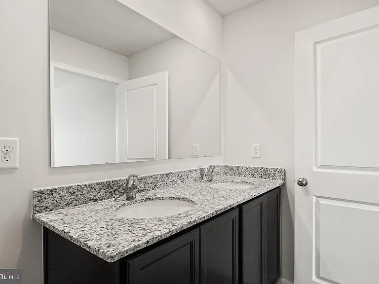 138 Willett Hollow St — Photo 27