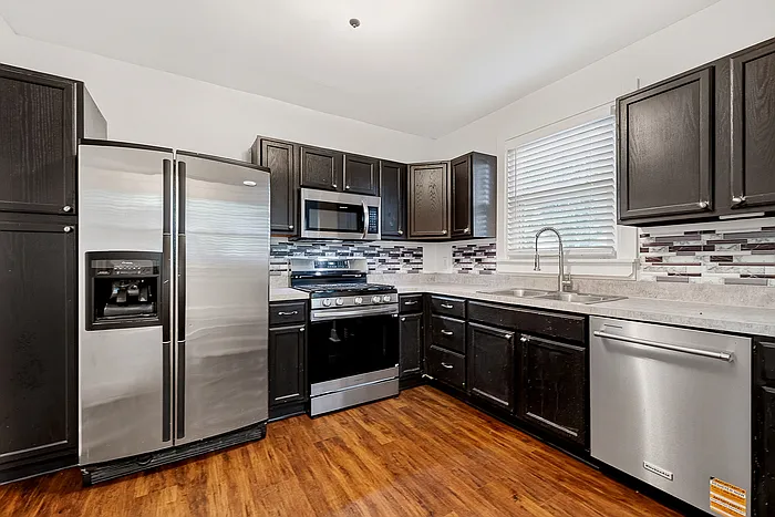 3476 Birchwood Ave — Photo 9