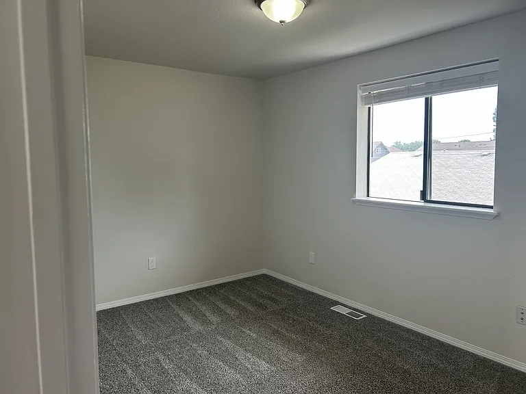 1208 S 43rd Ave — Photo 19