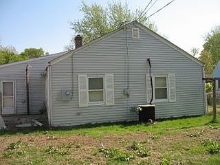 2nd image of 137 Orchard Ave