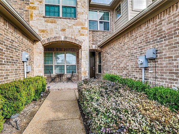 3rd image of 6108 Black Swan Cir