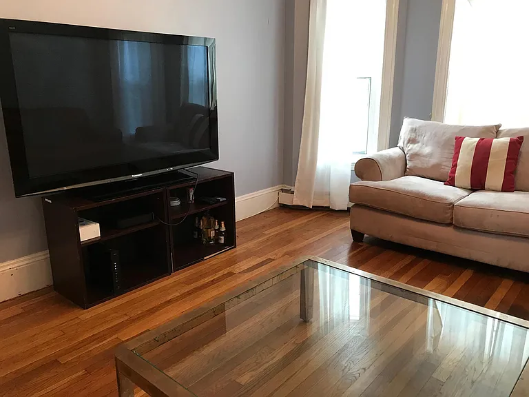 20 Wheeler St #1 — Photo 4