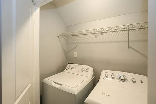 1809 Vesta Ave #1 Photo 1
