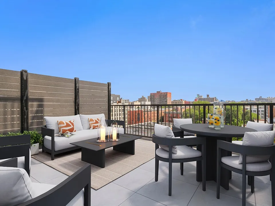 1042 Atlantic Ave #305