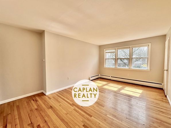 95 Oak Ridge Dr #8