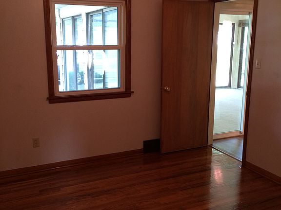 2nd image of 1063 Jessie Ave