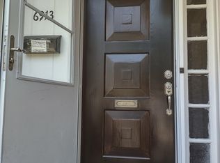 6913 Marbury Rd, Bethesda, MD 20817