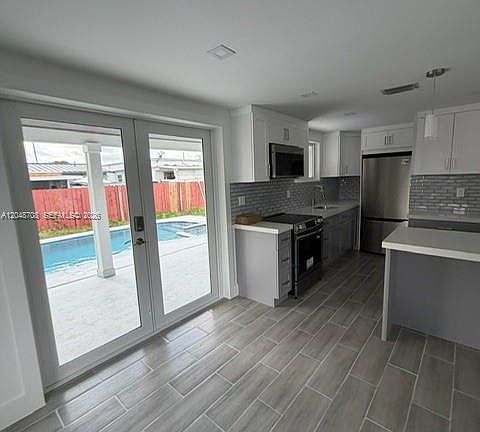 4th image of 3515-3517 SW 91st Ave