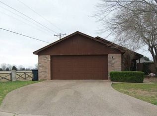 808 Fort Gates Dr, Waco, TX 76708