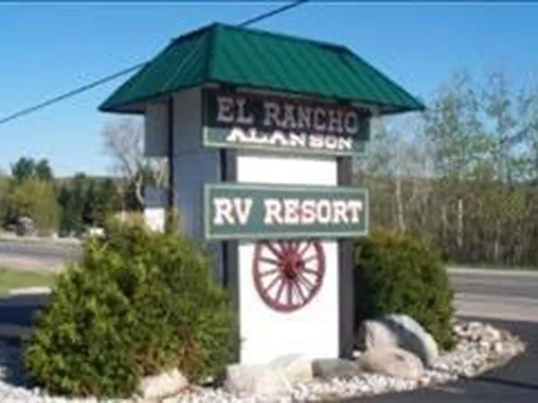 6856 Lapaz #111, Alanson, MI 49706