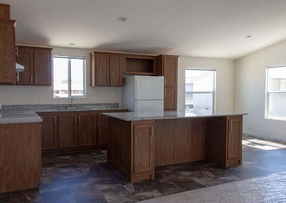 2nd image of 368 Myrtle Beach St