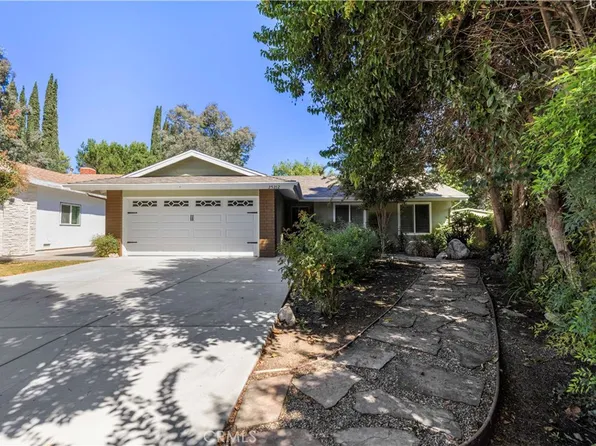 25212 Markel Drive, Newhall, CA 91321