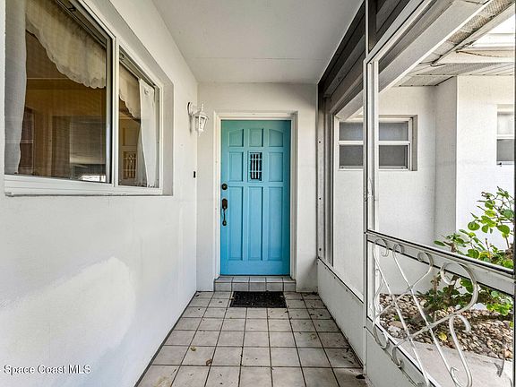 5th image of 272 Bahama Blvd