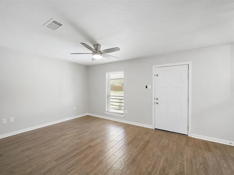 2526 Appian Way #2 — Photo 16