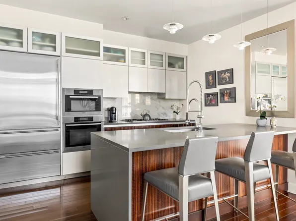 243 West 60th Street image 3 of 6