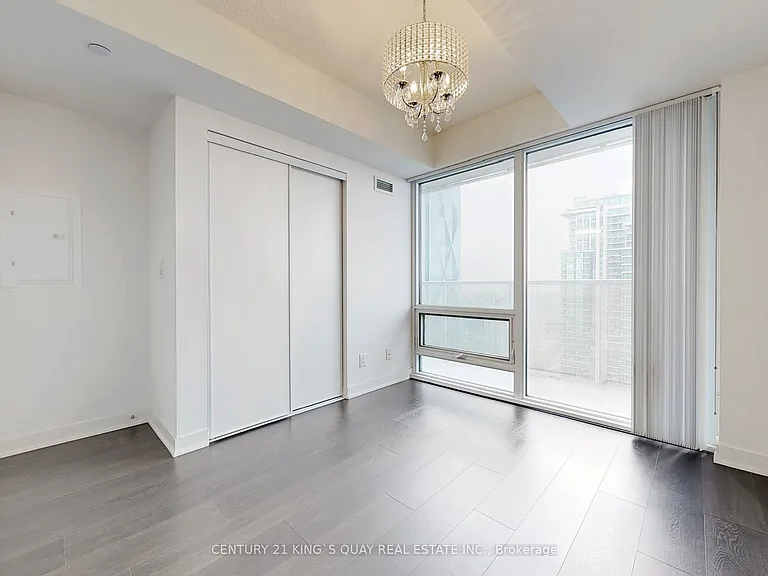 88 Harbour St #4204 — Photo 19