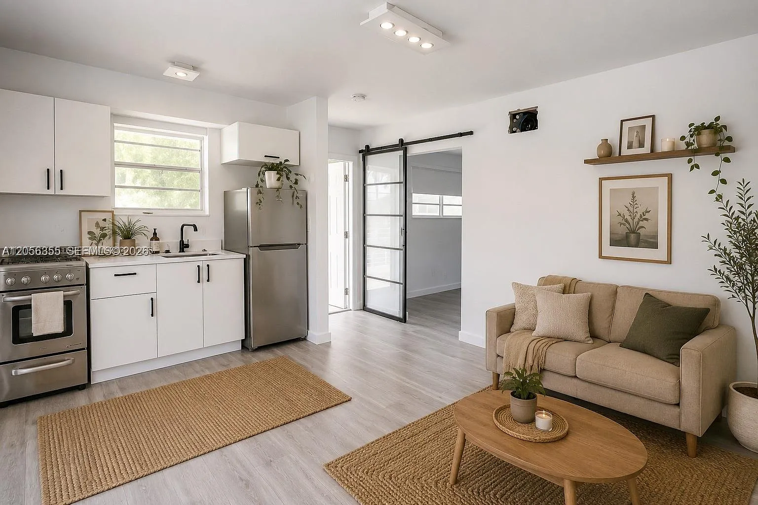 Washington Pointe Condo — Photo 3
