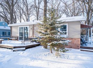 36678 Oak Point Dr, New York Mills, MN 56567