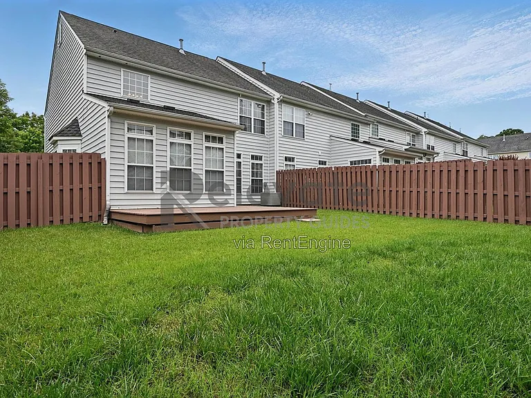 4321 Meredith Creek Dr — Photo 38
