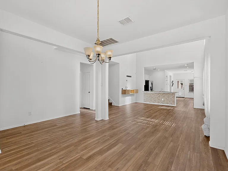 2285 Obsidian Dr — Photo 7