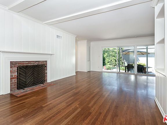 3rd image of 5863 Alcove Ave