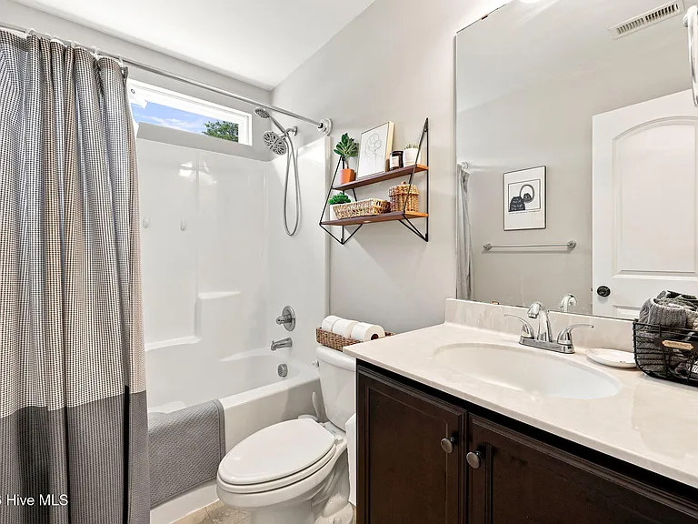 203 Peaceful Ln — Photo 33