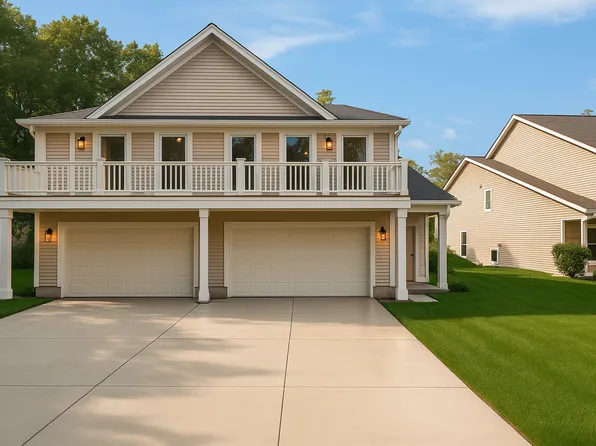 17545 Beechwood Ln, Spring Lake, MI