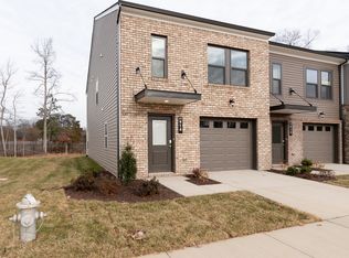 914 Encore Autumn Ln, Richmond, VA 23227