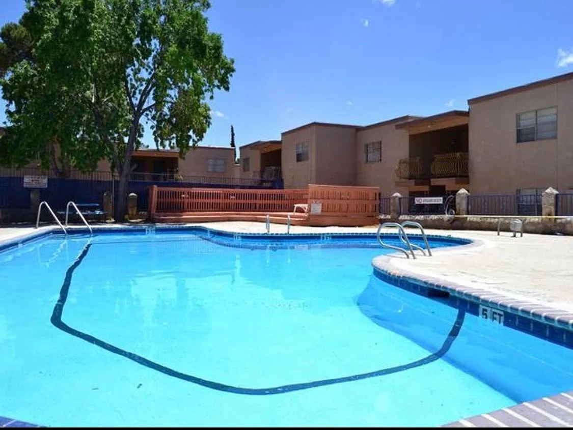 Alto Mesa Apartments — Photo 1