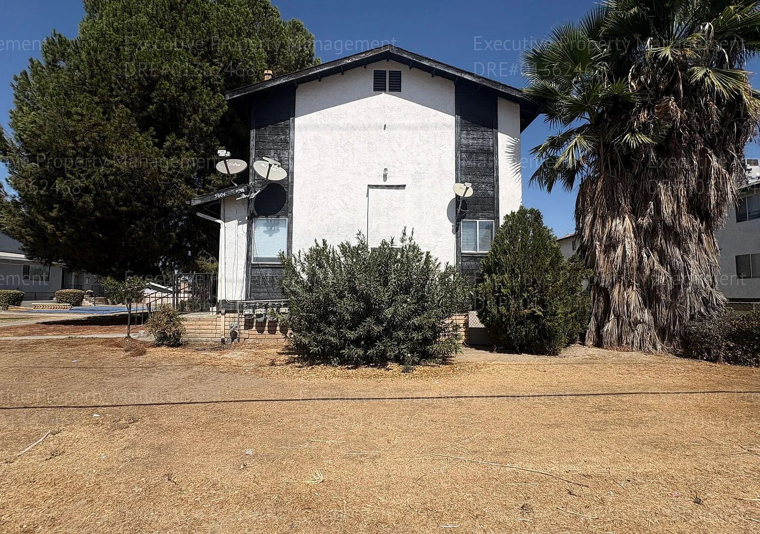 3604 Panama Ln — Photo 1