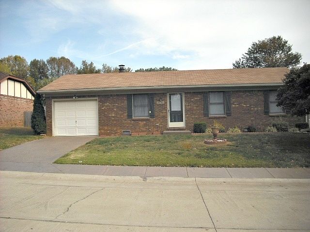 1st image of 5700 Gardenia Dr