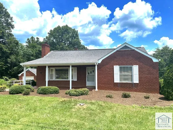 1337 Mountain View Loop, Stuart, VA 24171