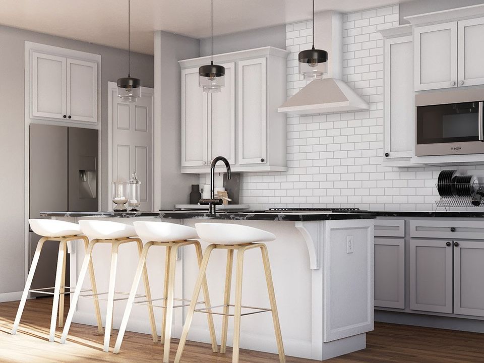 2nd image of 1005 Alexander Way