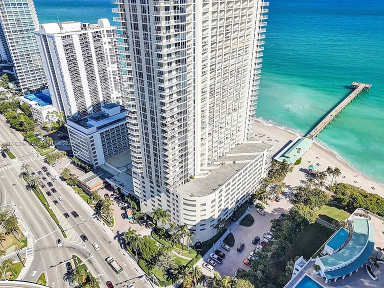 16699 Collins Ave #2508 — Photo 29
