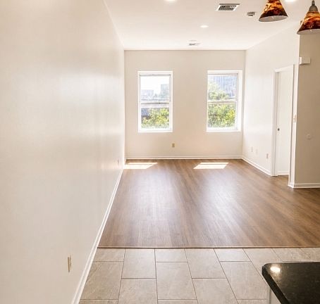 3rd image of 253 Morris Ave Suite 3