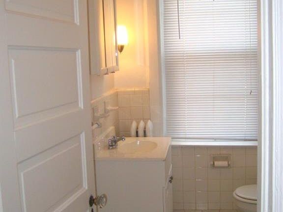 3rd image of 1215 Colley Ave APT 11