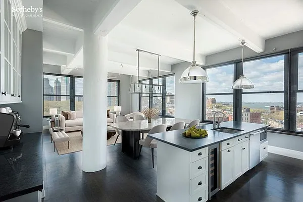 Sold by Sotheby's International Realty | media 1