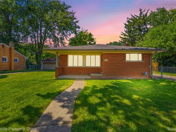 35313 Weideman St, Clinton Township, MI 48035
