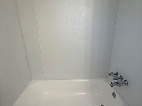 5th image of 717 Lilly Ln #19C