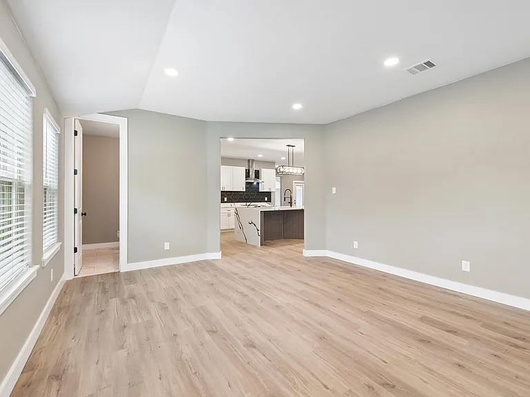 3337 Whirlaway Rd — Photo 32