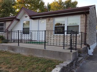 1244 Summitt Dr, Louisville, KY 40229