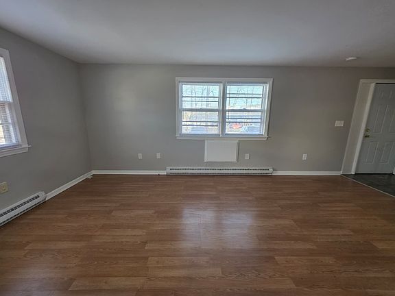5th image of 148 Bradford Ave #9A