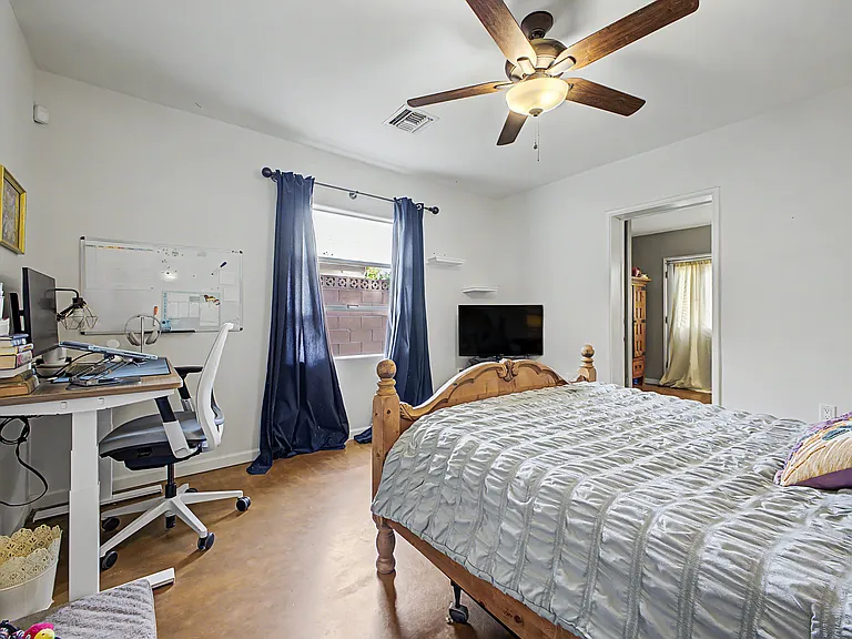 329 W Georgia Ave — Photo 12