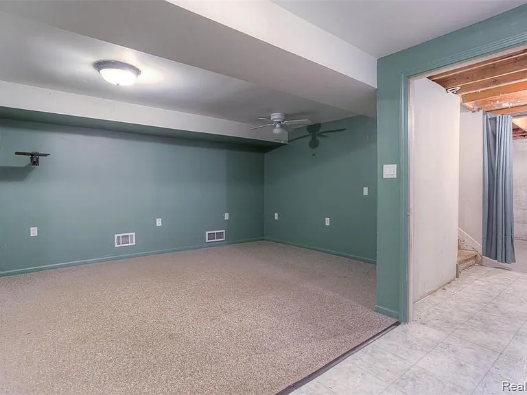 3930 Dunning Rd — Photo 42