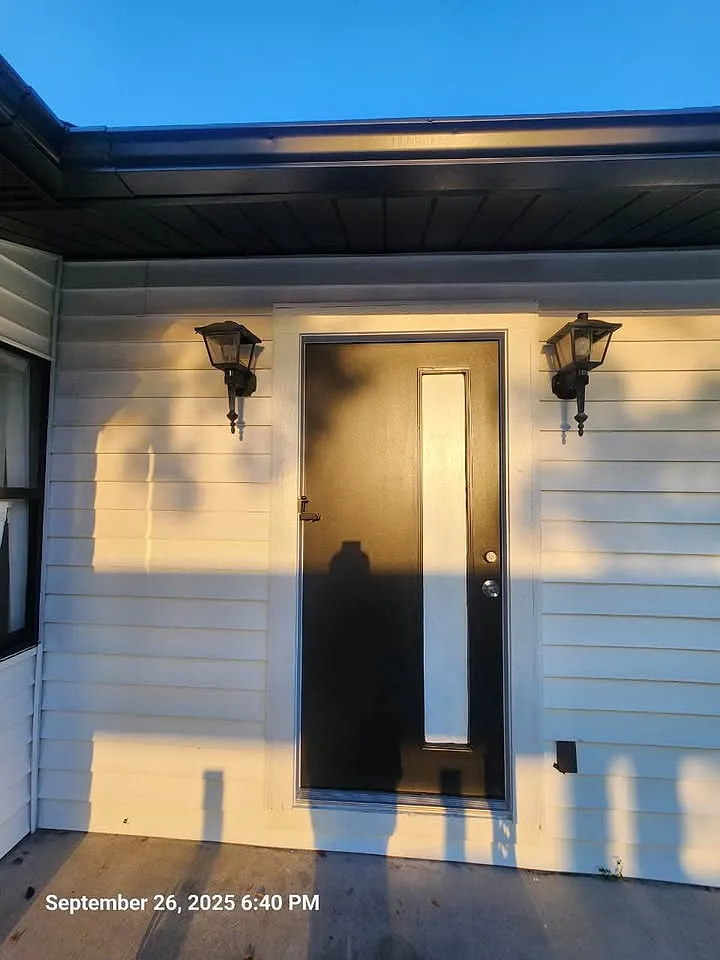 2 bed, 1200 sqft, $1,600 — Photo 1