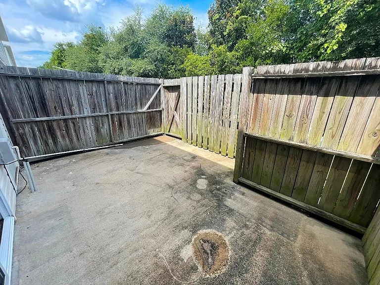 1217 Cross Creek Cir #E4 — Photo 24