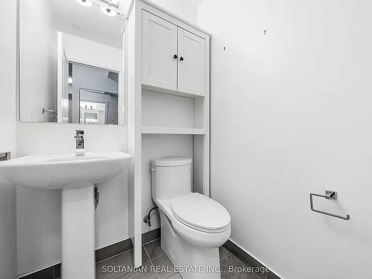 591 Sheppard Ave E #520 — Photo 9