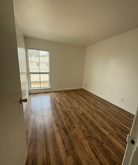 310 S Argyle Ave #106 — Photo 5