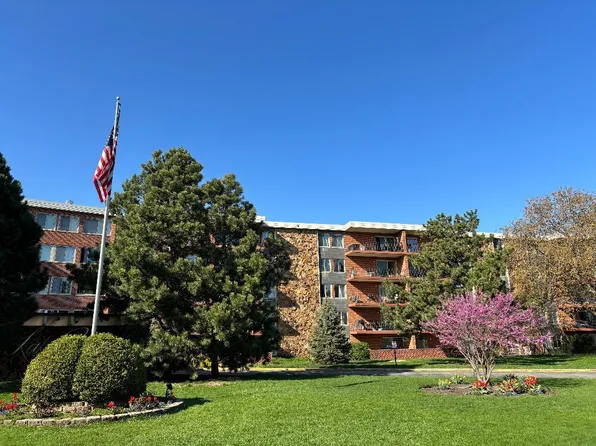 18 E Old Willow Rd APT 419N, Prospect Heights, IL 60070