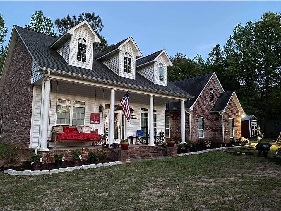 1st image of 17 Annadale Dr
